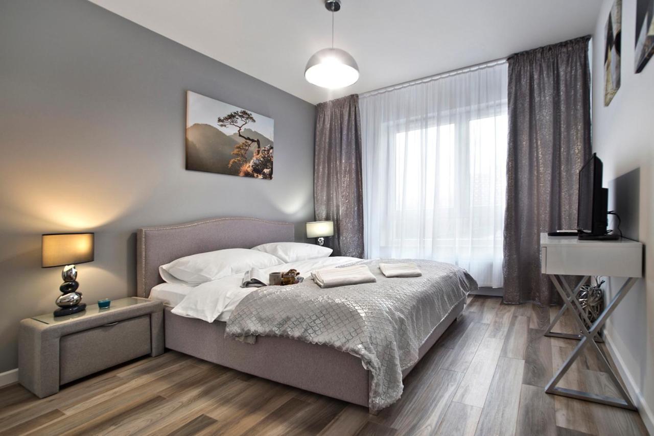 Goclaw P&O Serviced Apartments 华沙 外观 照片